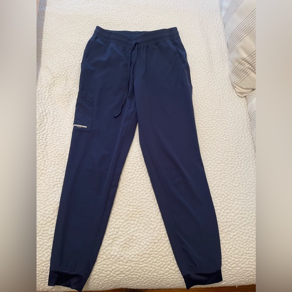 Barco Sketchers Navy High Waisted Jogger Scrubs - Picture 4 of 5